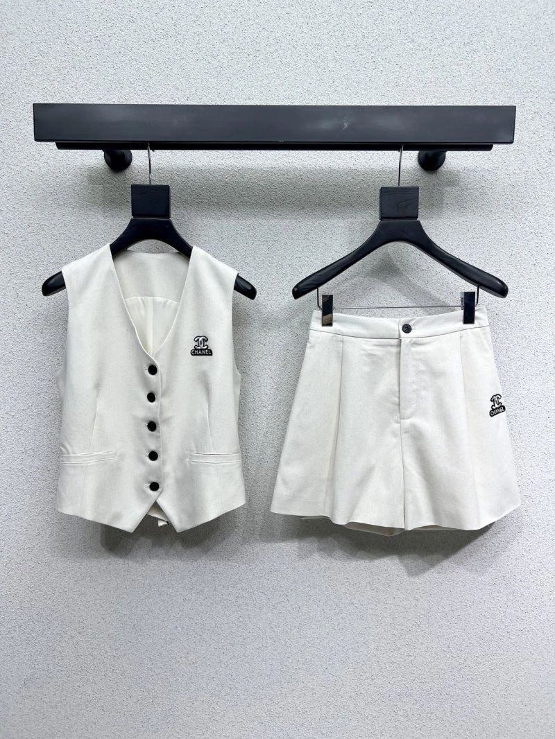Chanel Short Suits RelaxedFit 109728