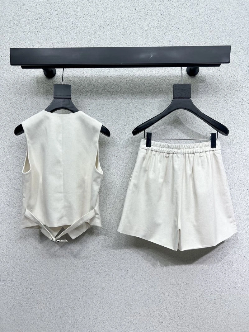 Chanel Short Suits RelaxedFit 109728