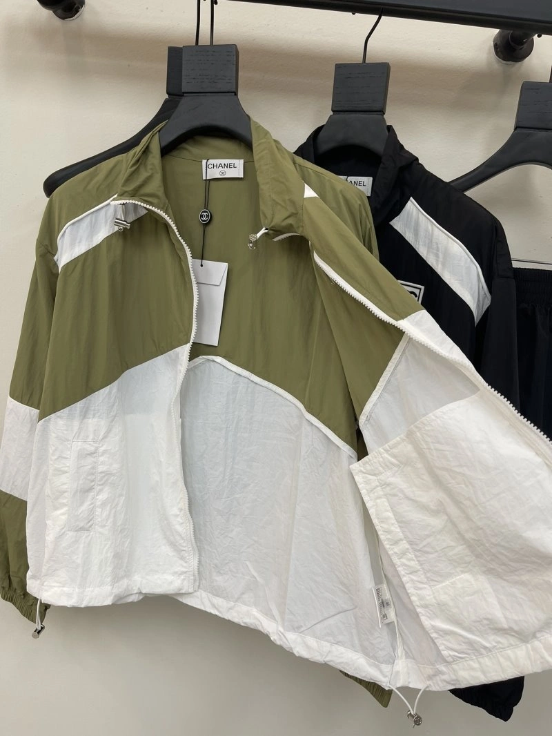 Chanel Short Suits Original 109727