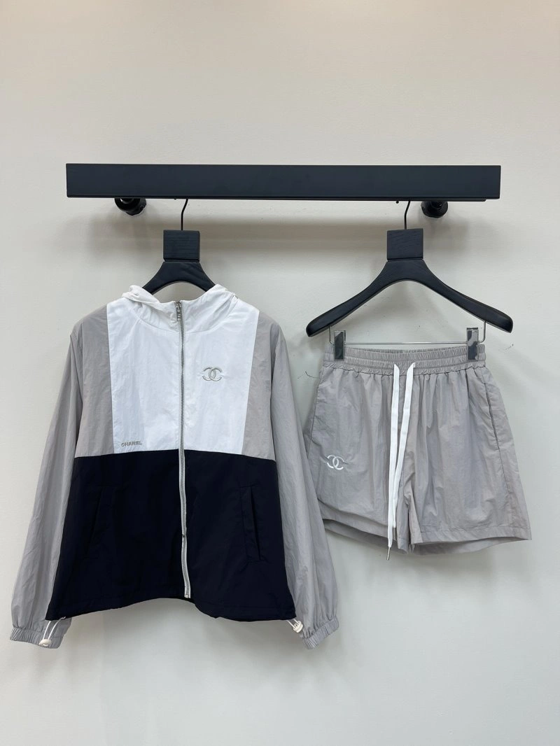 Chanel Short Suits Seasonal 109725