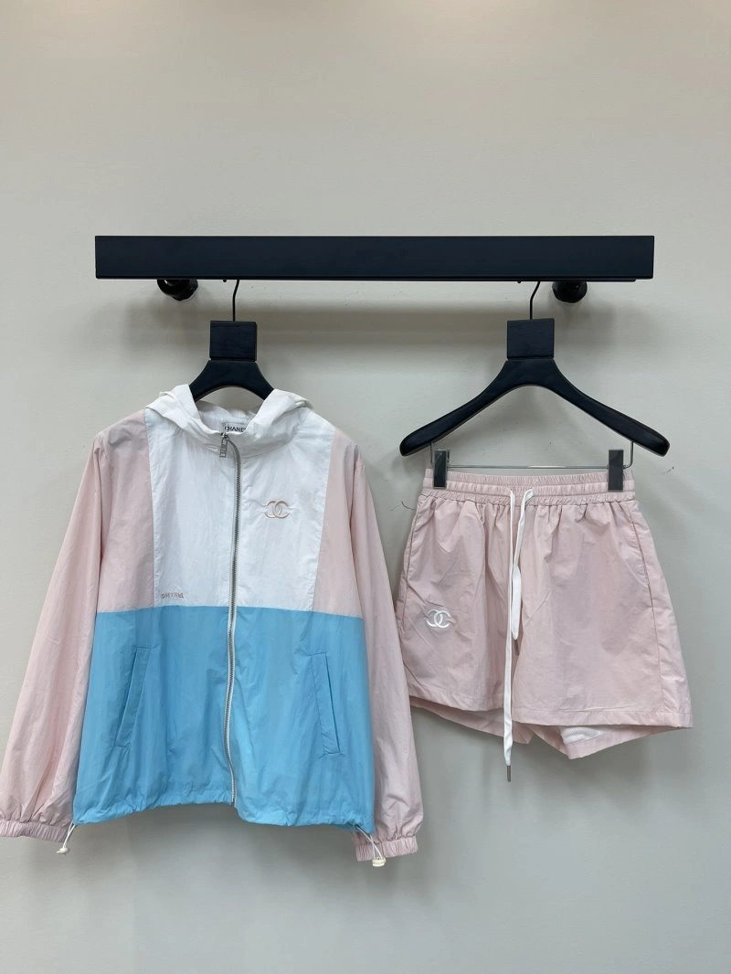 Chanel Short Suits Seasonal 109725