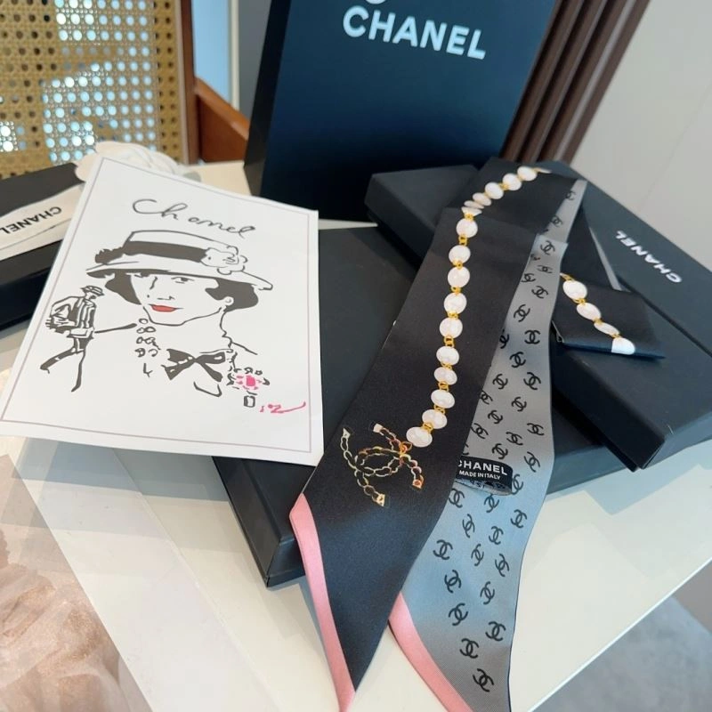 Chanel Silk Unique 272481