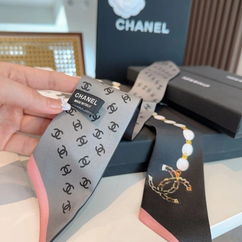 Chanel Silk Unique 272481
