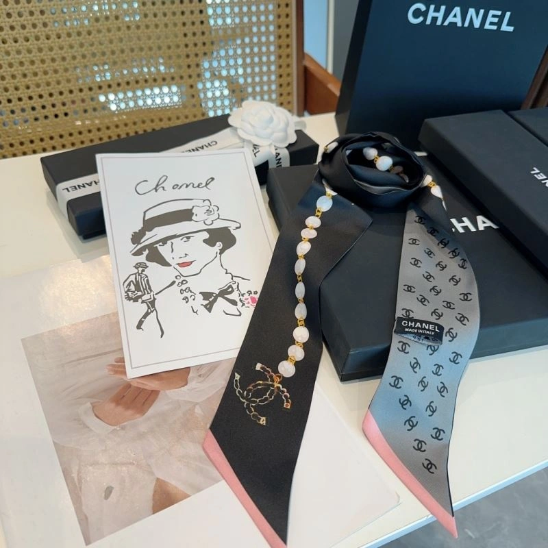 Chanel Silk Unique 272481