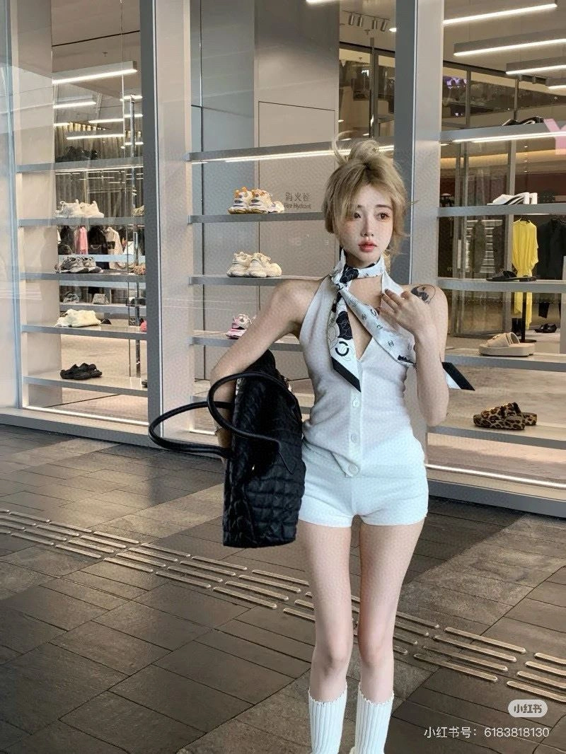 Chanel Silk Unique 272455