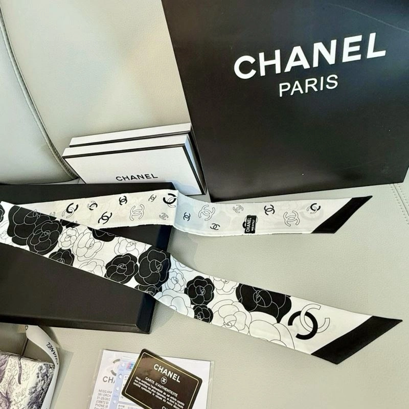 Chanel Silk Unique 272455