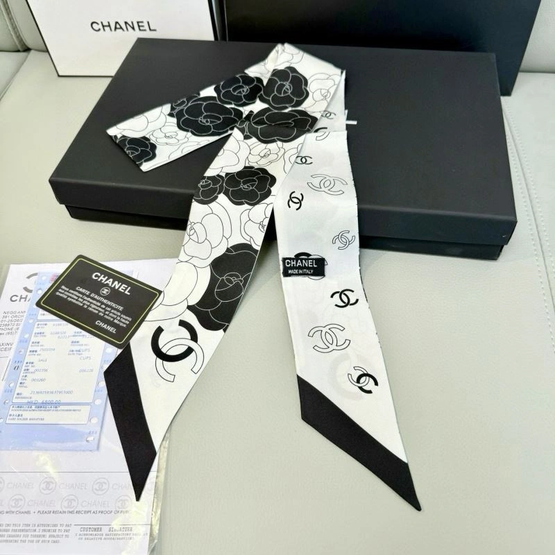 Chanel Silk Unique 272455