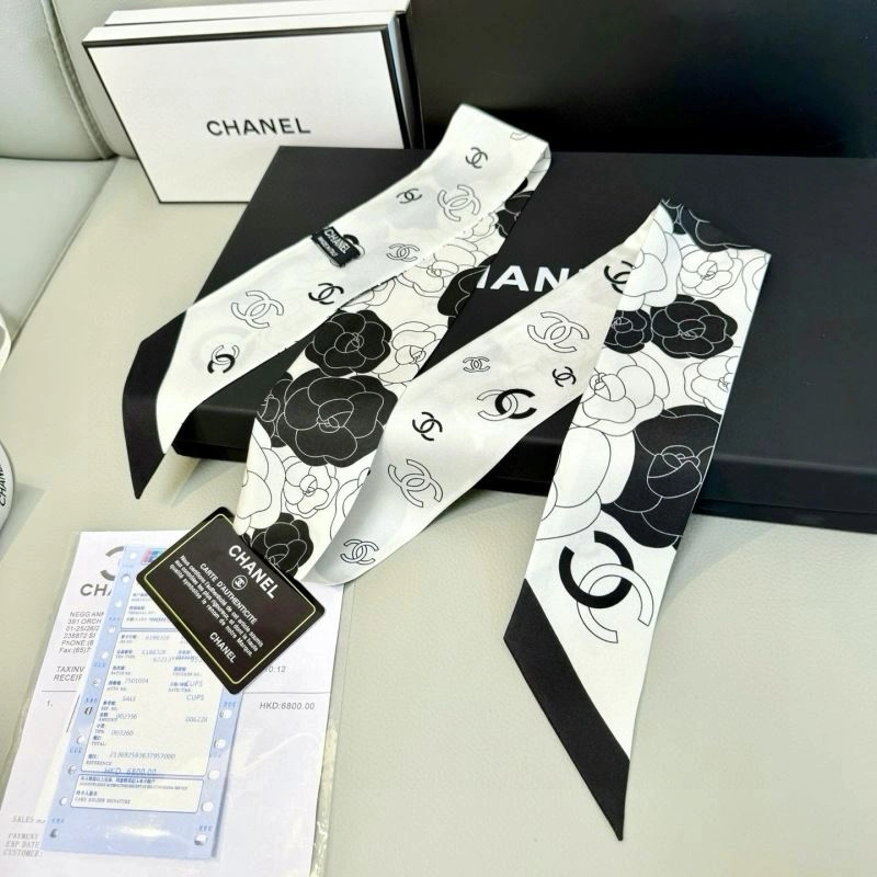 Chanel Silk Unique 272455