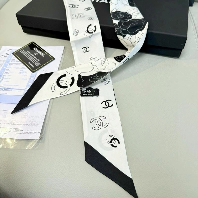 Chanel Silk Unique 272455