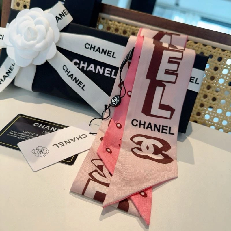 Chanel Silk Bold 272452