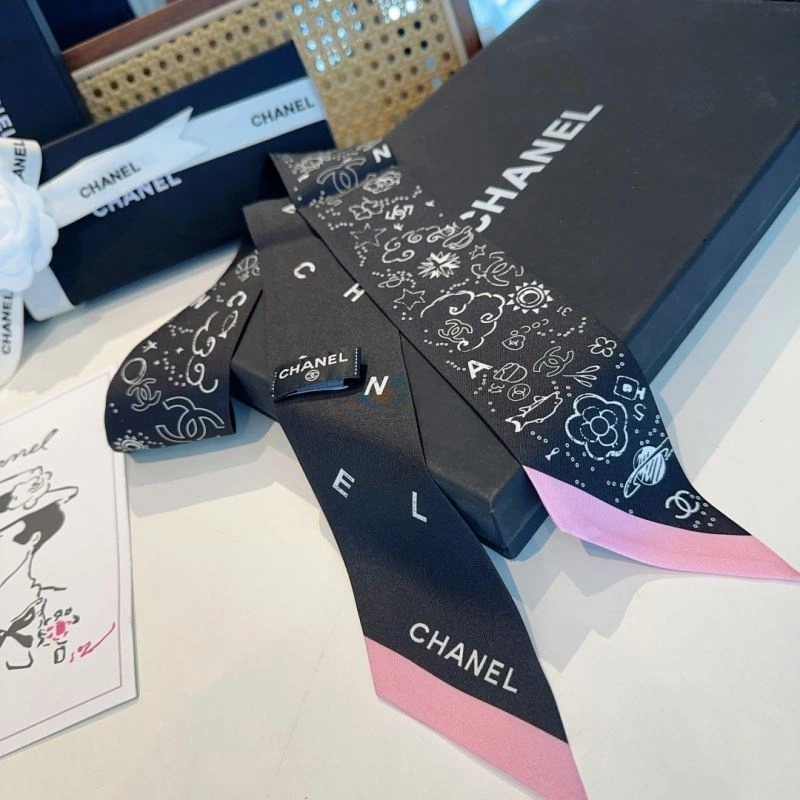 Chanel Silk Unisex 272449