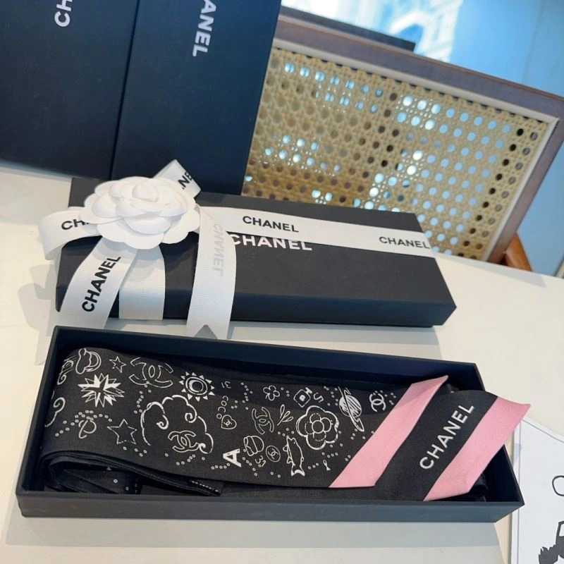 Chanel Silk Unisex 272449