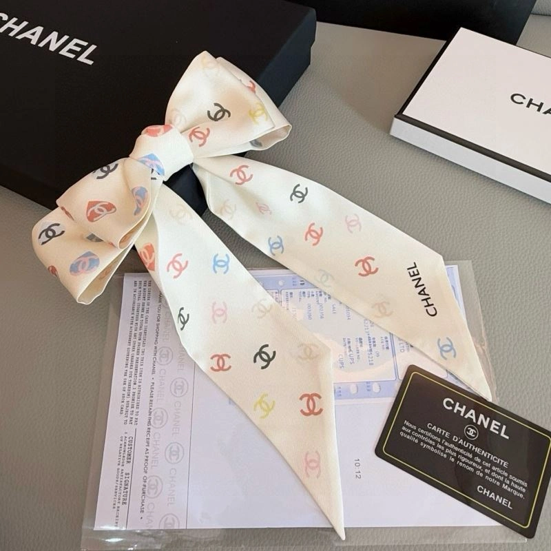 Chanel Silk Unisex 272434