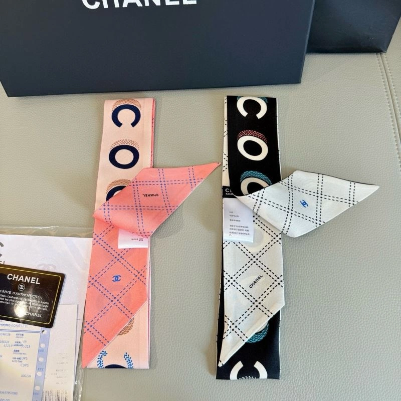 Trendsetting Chanel Silk 272423