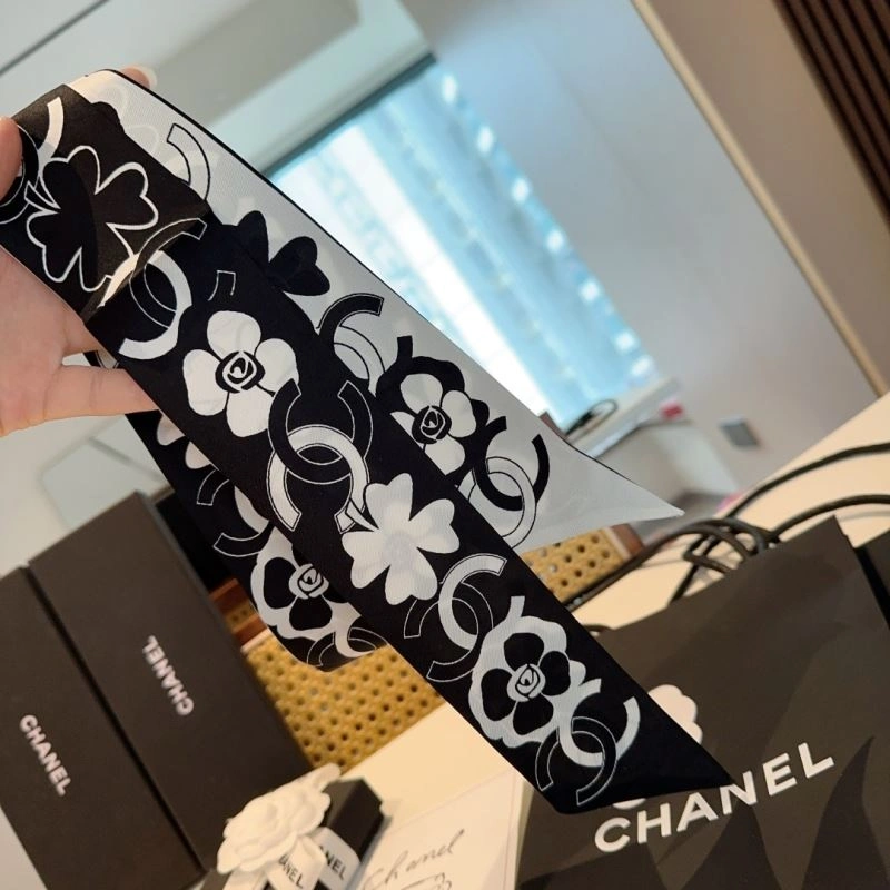 Chanel Silk MoistureWicking 272440