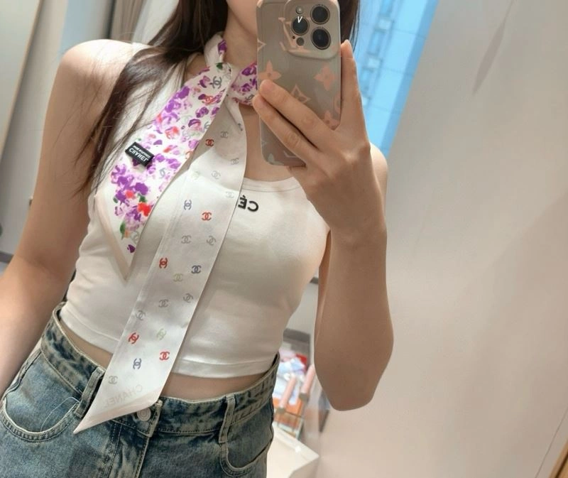 Chic Chanel Silk 272418