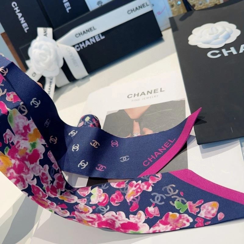 Sporty Chanel Silk 272416
