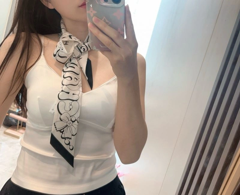 Chanel Silk HighQuality 272392