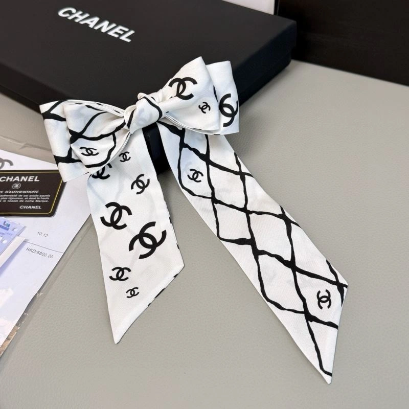 Chanel Silk Unique 273044