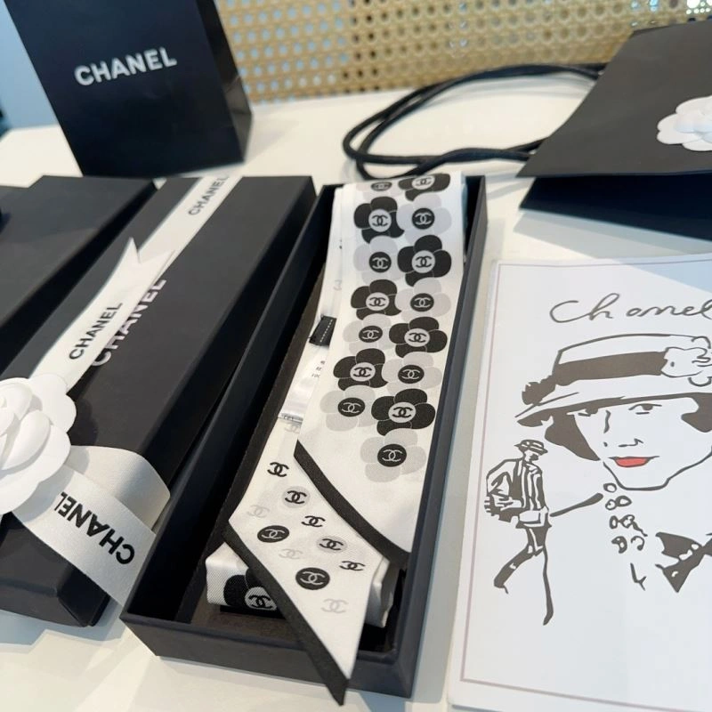 Chanel Silk EasyMatch 273032