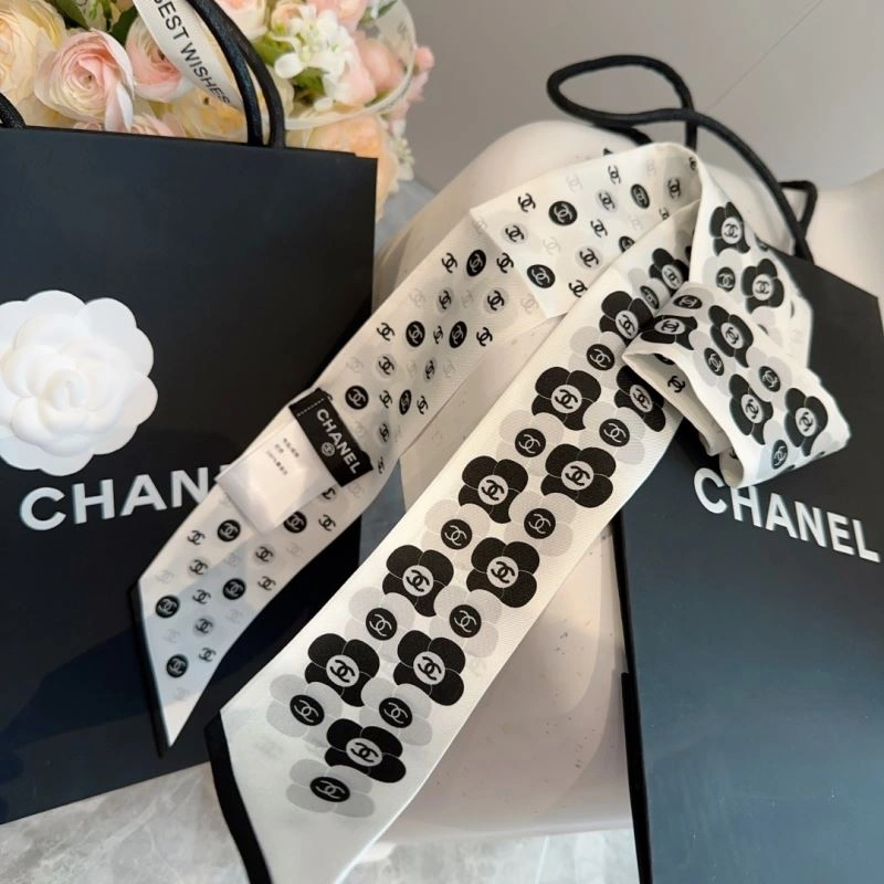 Chanel Silk EasyMatch 273032