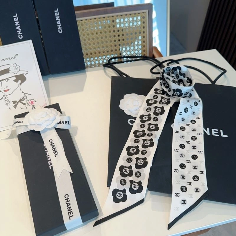 Chanel Silk EasyMatch 273032