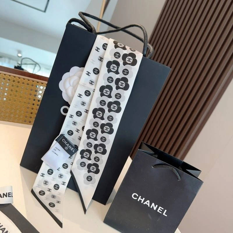 Chanel Silk EasyMatch 273032