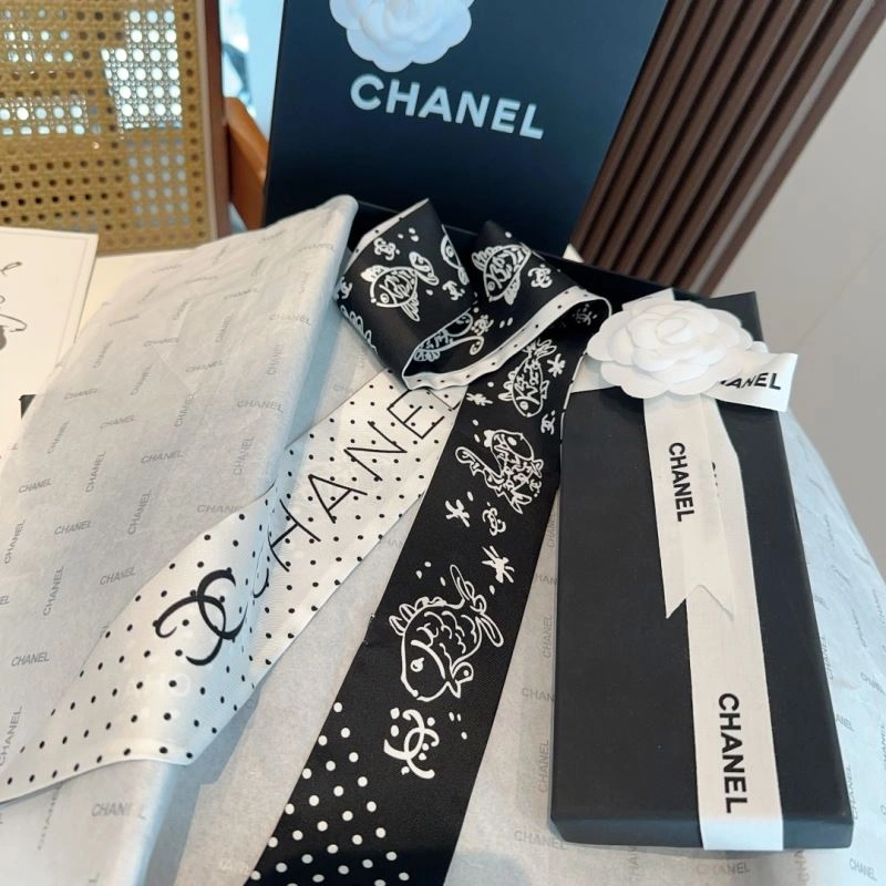 Versatile Chanel Silk 273047