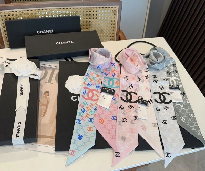 Chanel Silk Cozy 273036