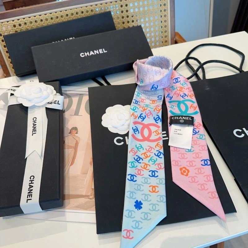 Chanel Silk Cozy 273036