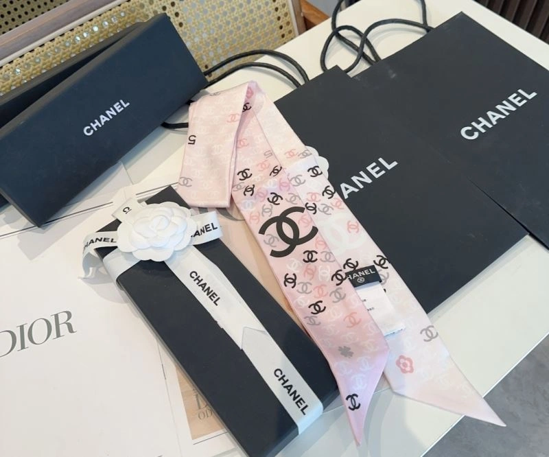 Popular Chanel Silk 273033