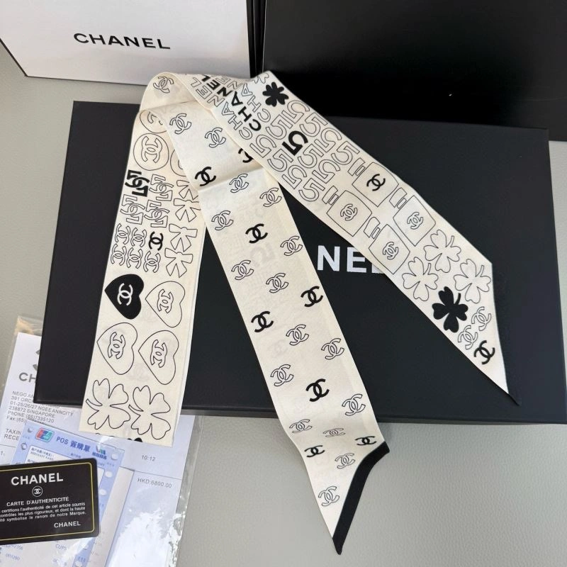 Chanel Silk Colorful 273039