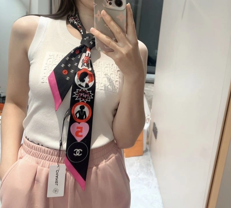 FashionForward Chanel Silk 273030