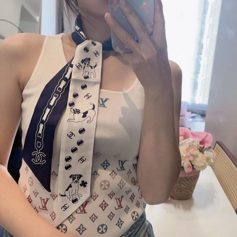 Versatile Chanel Silk 273031