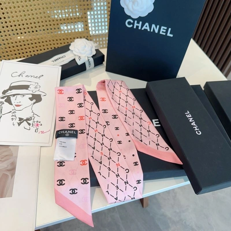 Sleek Chanel Silk 273023