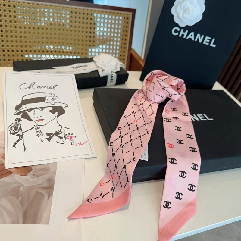 Sleek Chanel Silk 273023