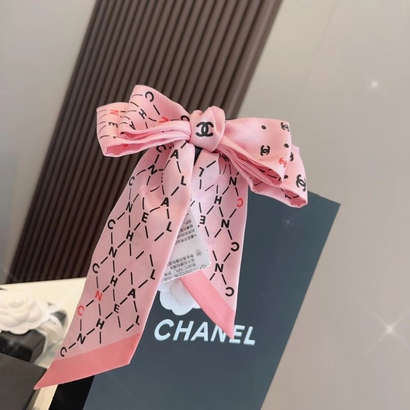 Sleek Chanel Silk 273023