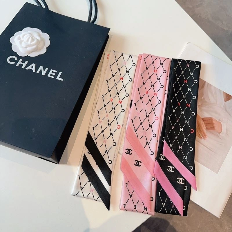 Chanel Silk Bold 273052