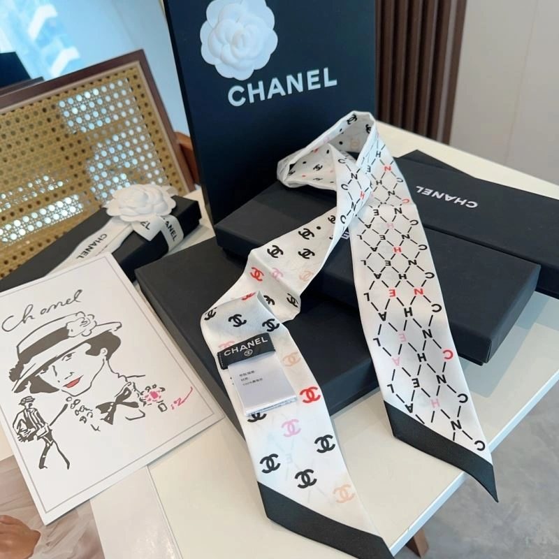 Chanel Silk Bold 273052