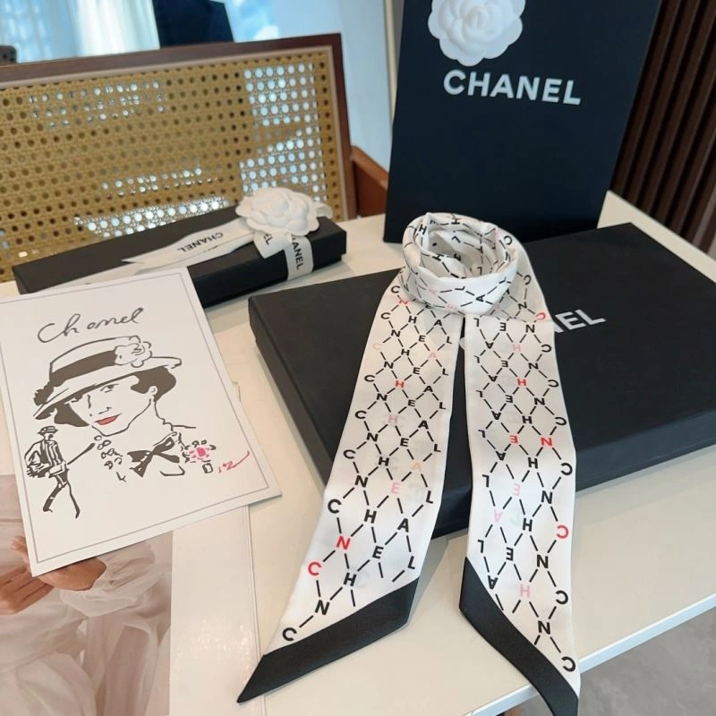 Chanel Silk Bold 273052