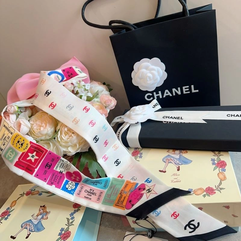 Bold Chanel Silk 273021