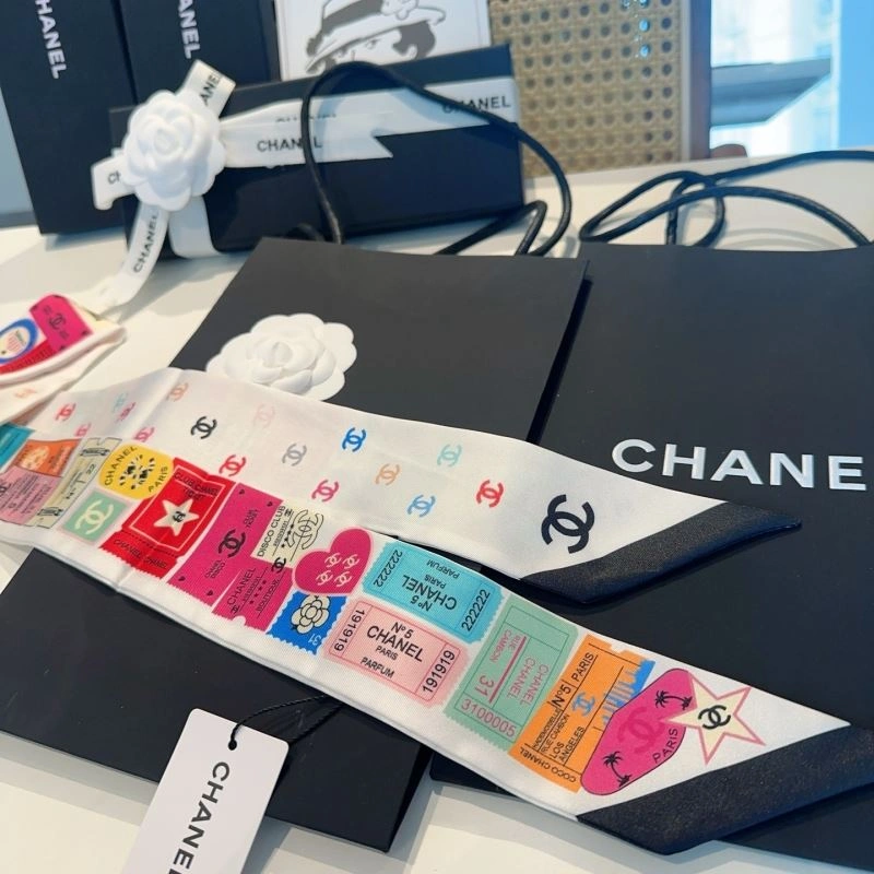 Bold Chanel Silk 273021