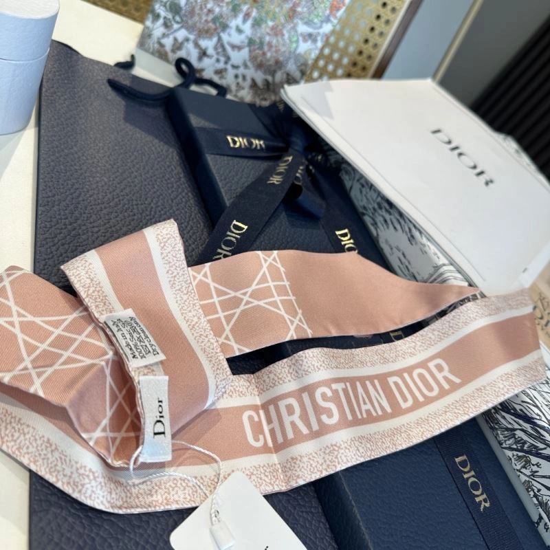 Original Chanel Silk 272995