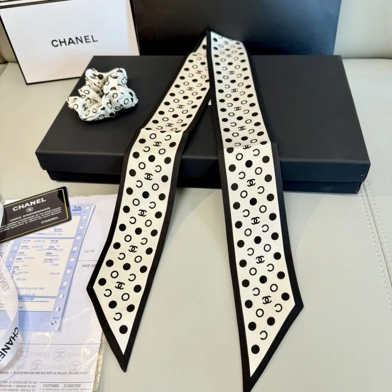 Unique Chanel Silk 273000