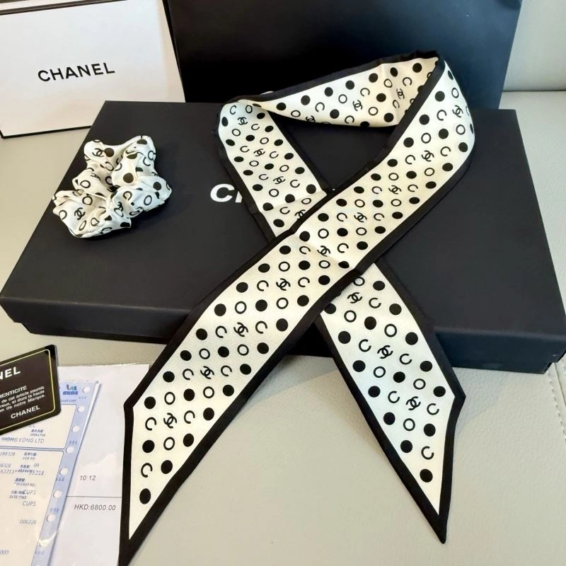 Unique Chanel Silk 273000