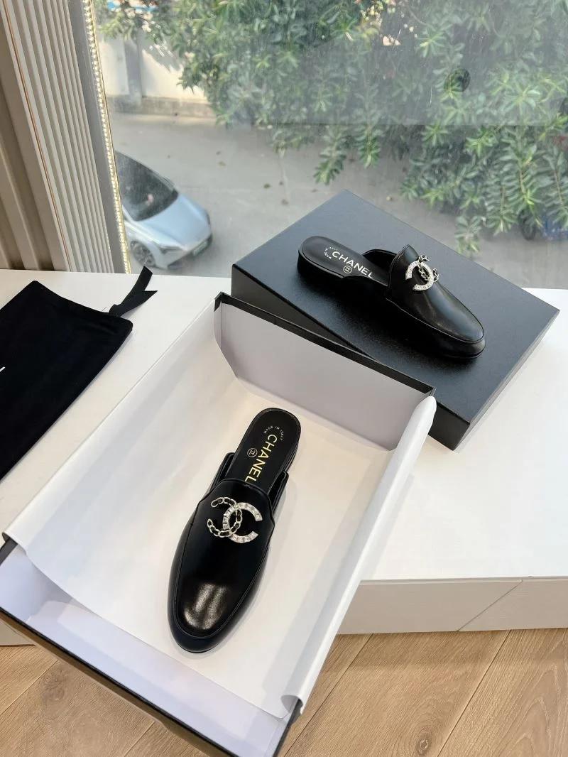 UrbanChic Chanel Slippers 18463