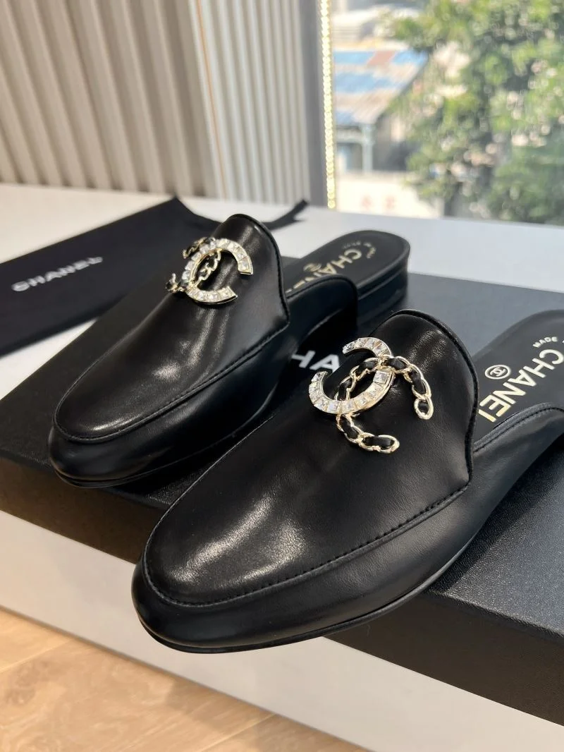 UrbanChic Chanel Slippers 18463