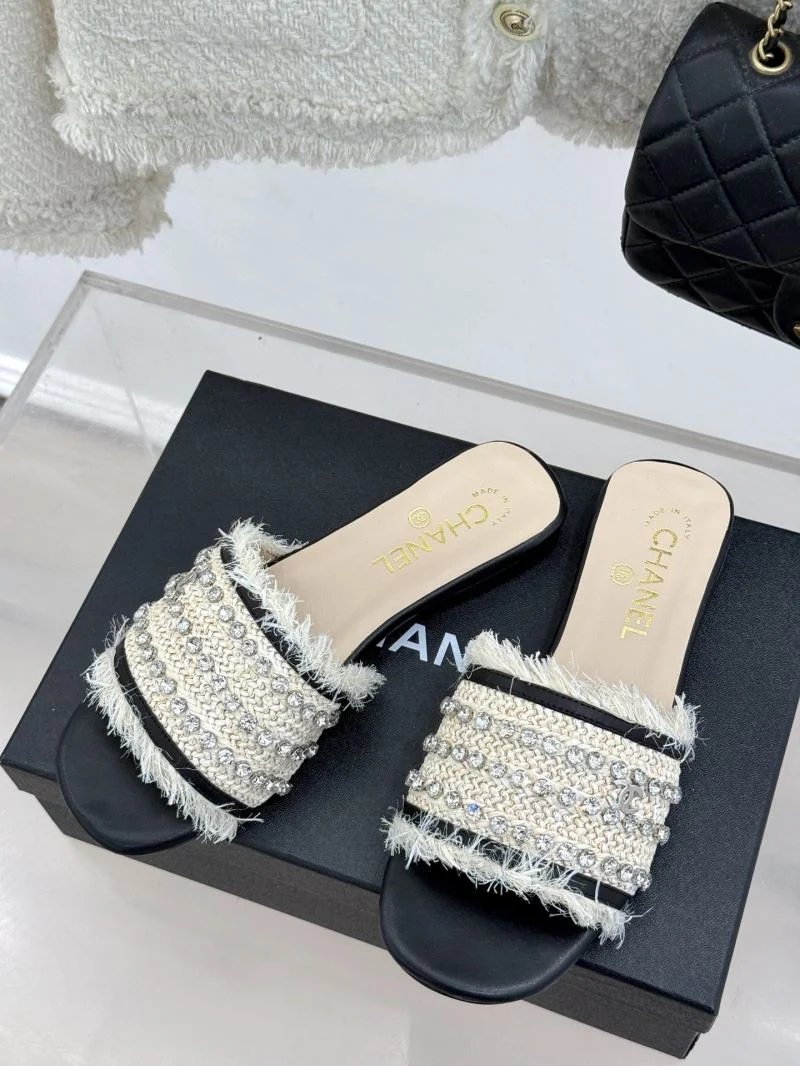 Chanel Slippers Youthful 19879