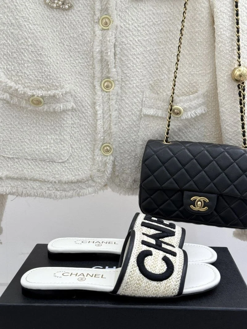 Neat Chanel Slippers 19872
