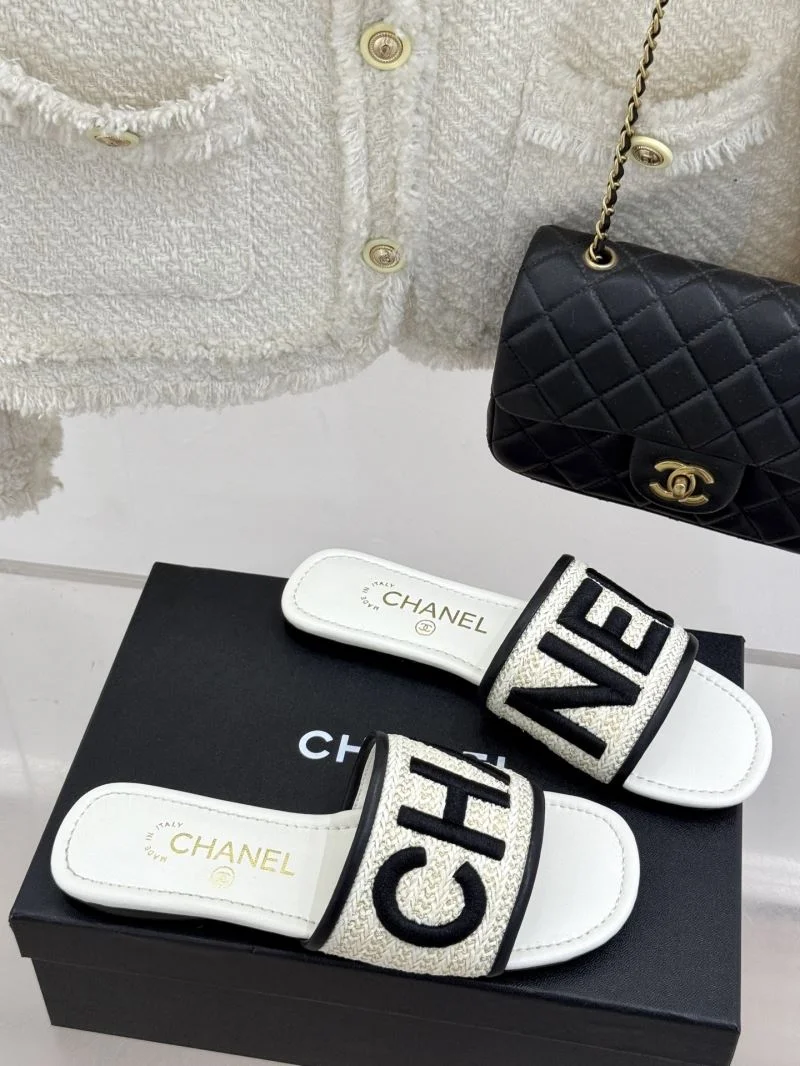 Neat Chanel Slippers 19872